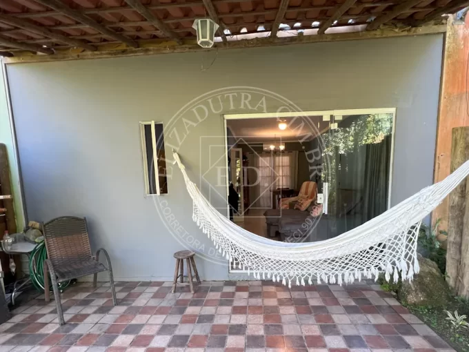 Linda casa no Condomínio Floratta